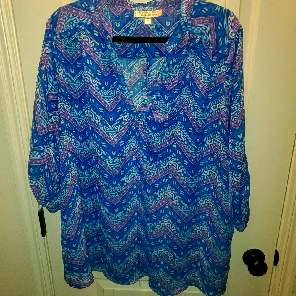 Derek Heart Plus size Blouse (sheer)
